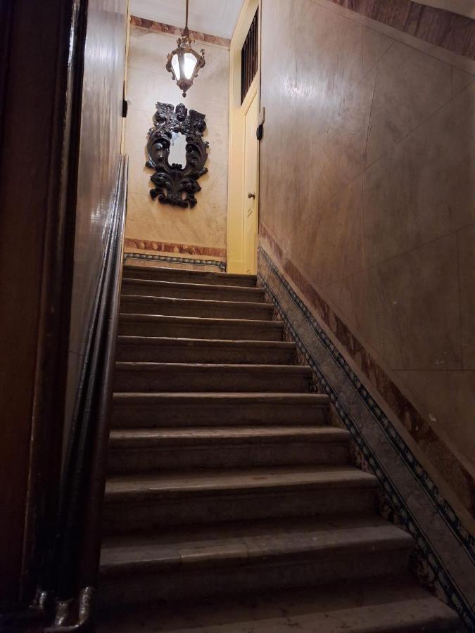 Chiado Apartments ลิสบอน ภายนอก รูปภาพ